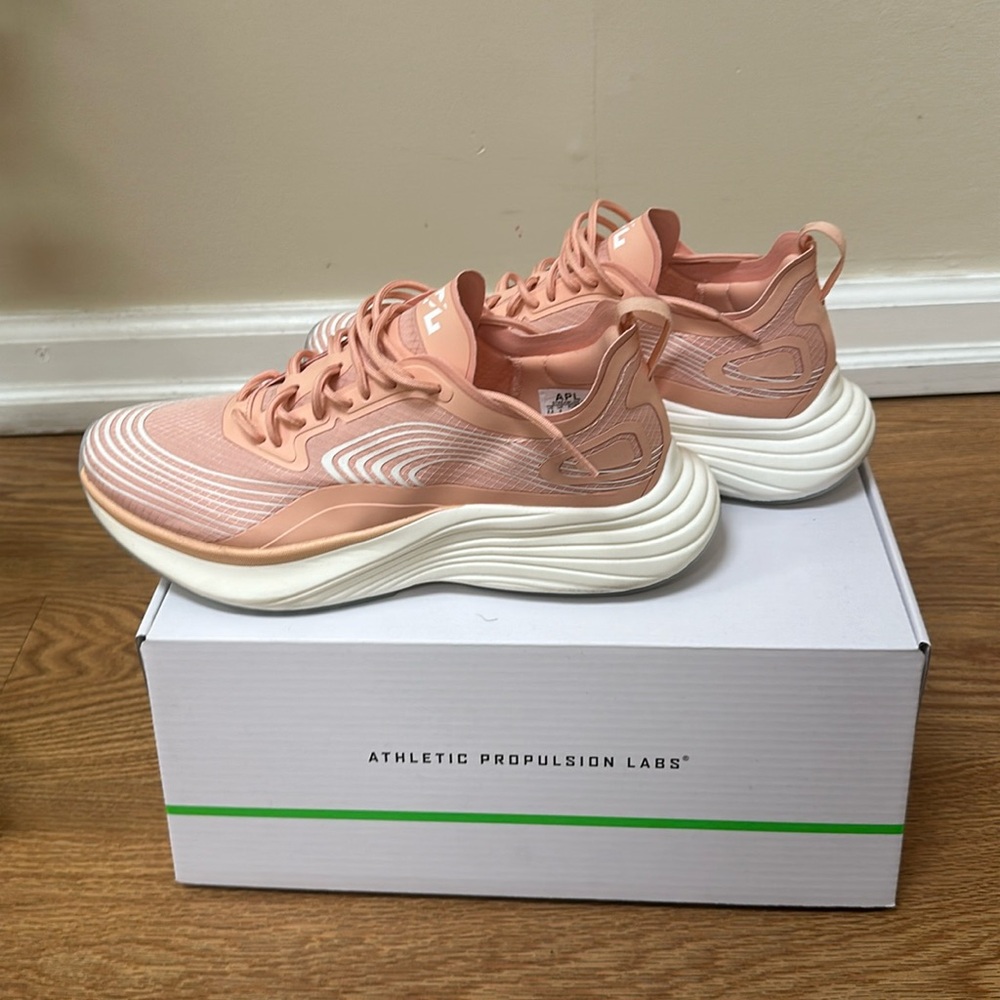 APL Women’s Streamline Sneakers